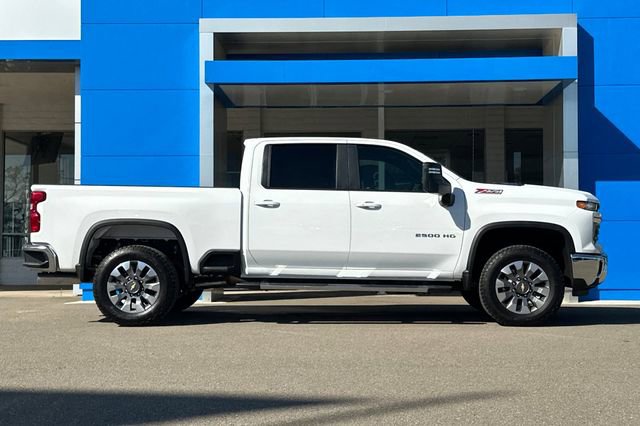 New 2026 Chevrolet Silverado 2500 LT w/ All Star Edition AWD/4WD image 4