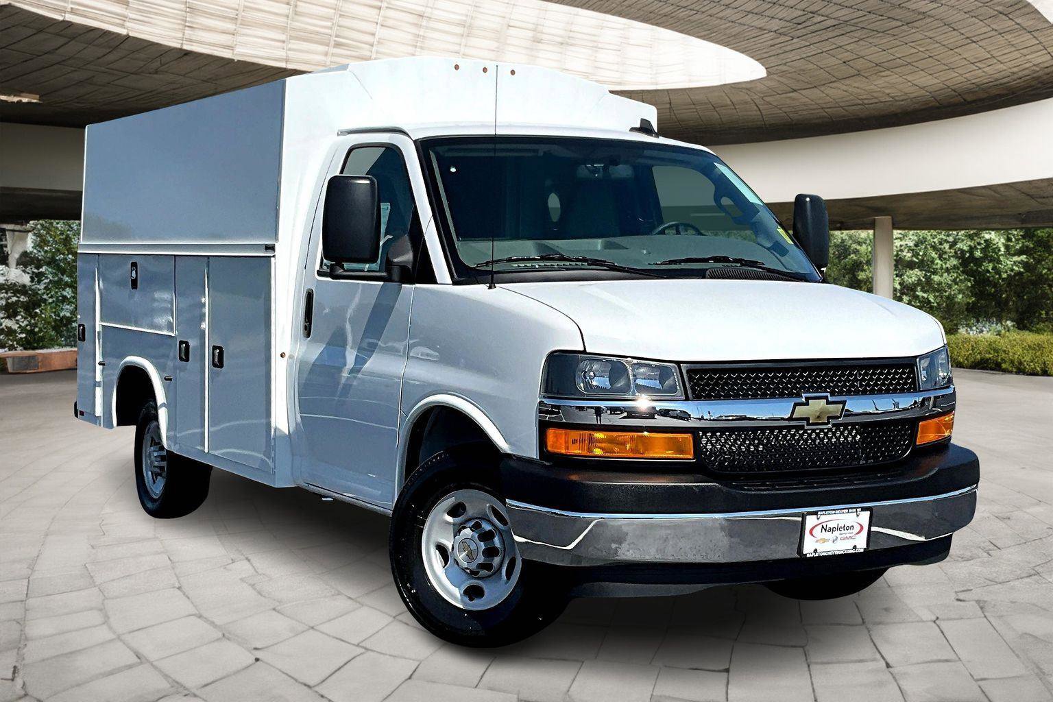 New 2025 Chevrolet Express 3500 w/ Power Convenience Package image 2