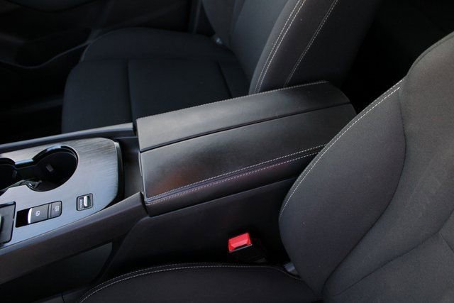 Used 2023 Nissan Rogue S image 25