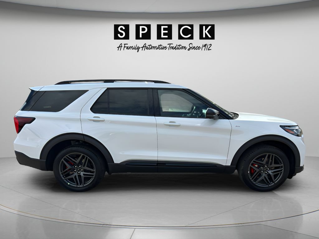 New 2026 Ford Explorer ST-Line w/ ST-Line Street Pack AWD/4WD image 8