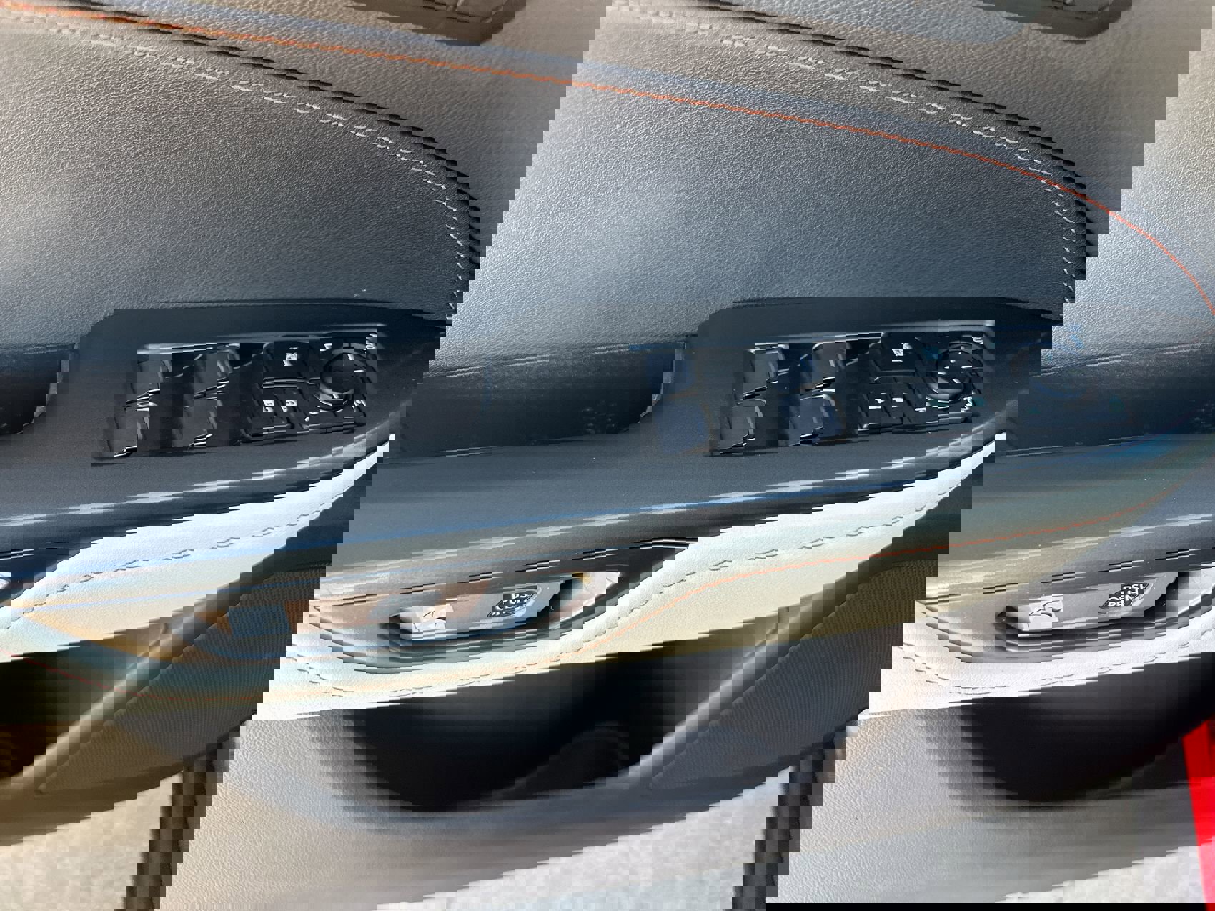 Used 2022 Lexus NX 350h AWD image 13