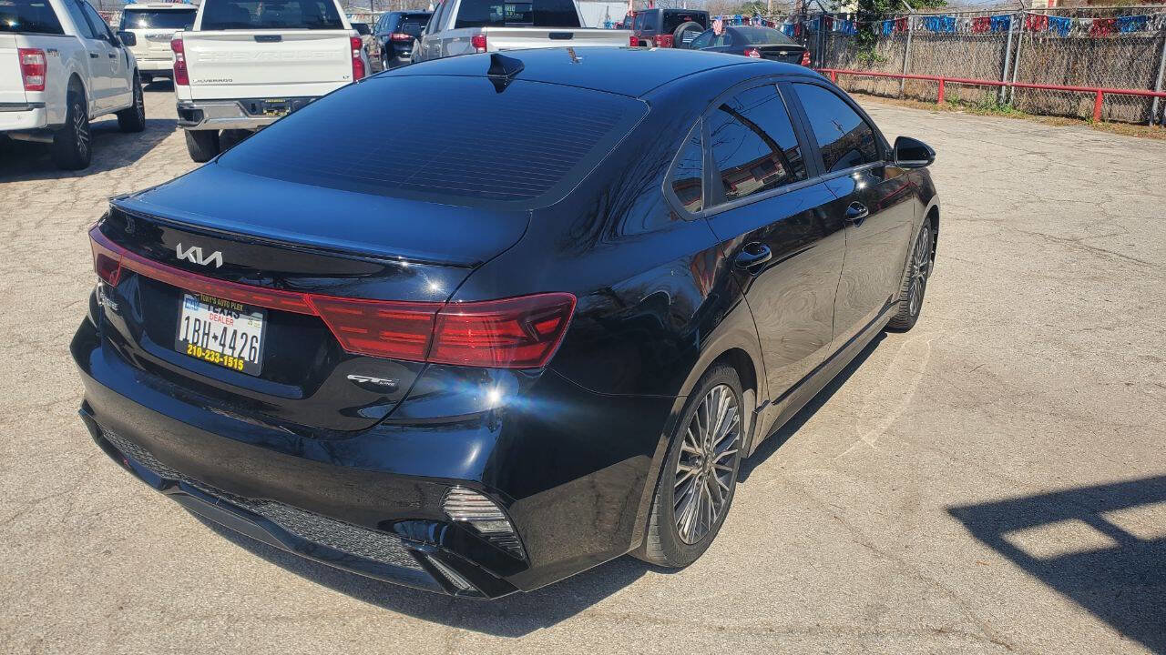 Used 2022 Kia Forte GT-Line image 3