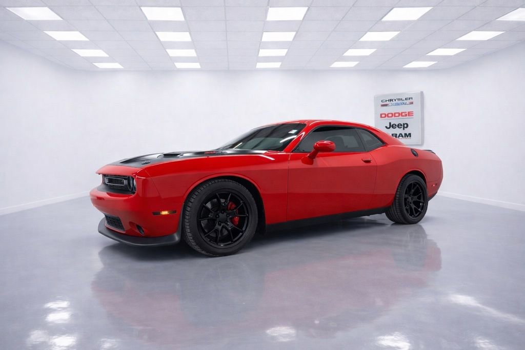 Used 2018 Dodge Challenger R/T Scat Pack w/ Leather Interior Group image 8