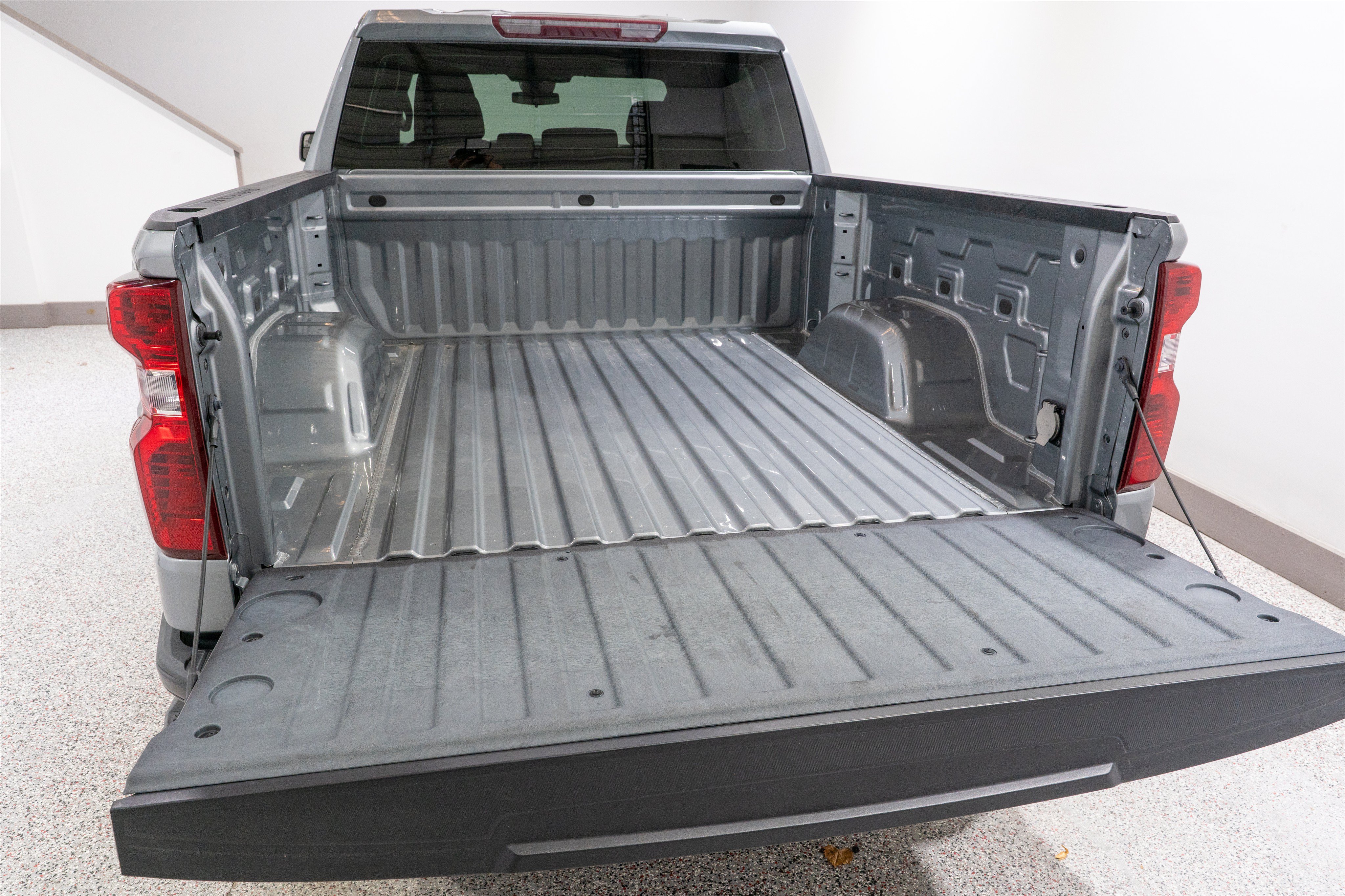 Used 2024 Chevrolet Silverado 1500 W/T w/ Police Pursuit Package AWD/4WD image 11