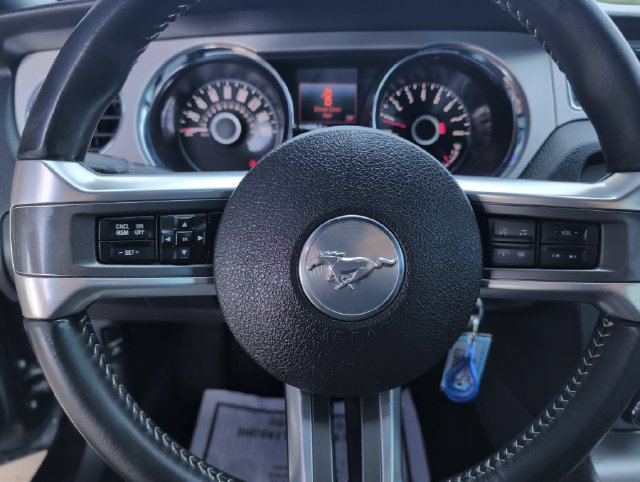 Used 2014 Ford Mustang Premium RWD image 14