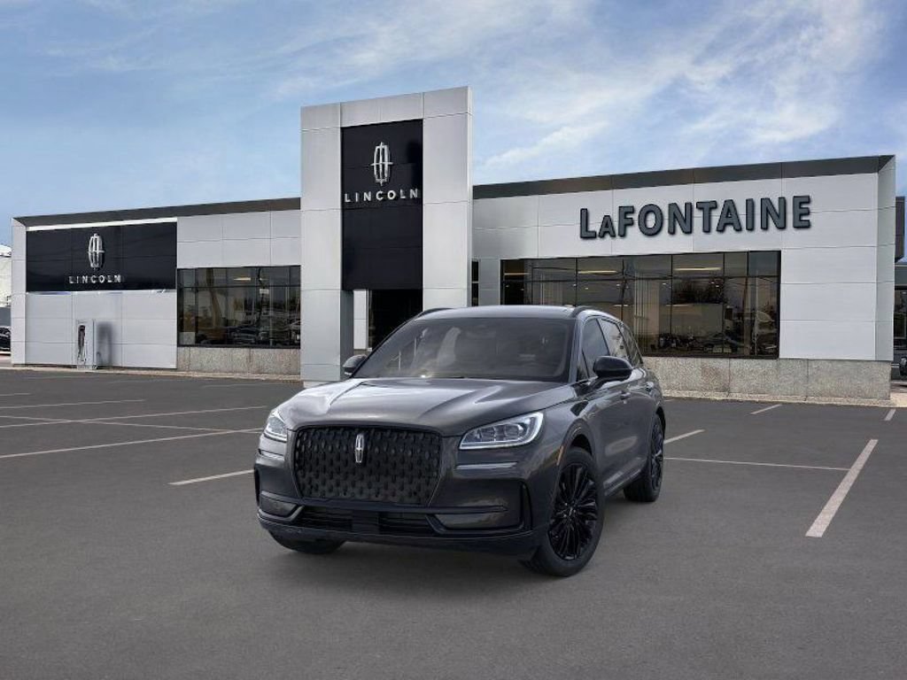 New 2025 Lincoln Corsair Reserve w/ Equipment Group 202A AWD/4WD image 2