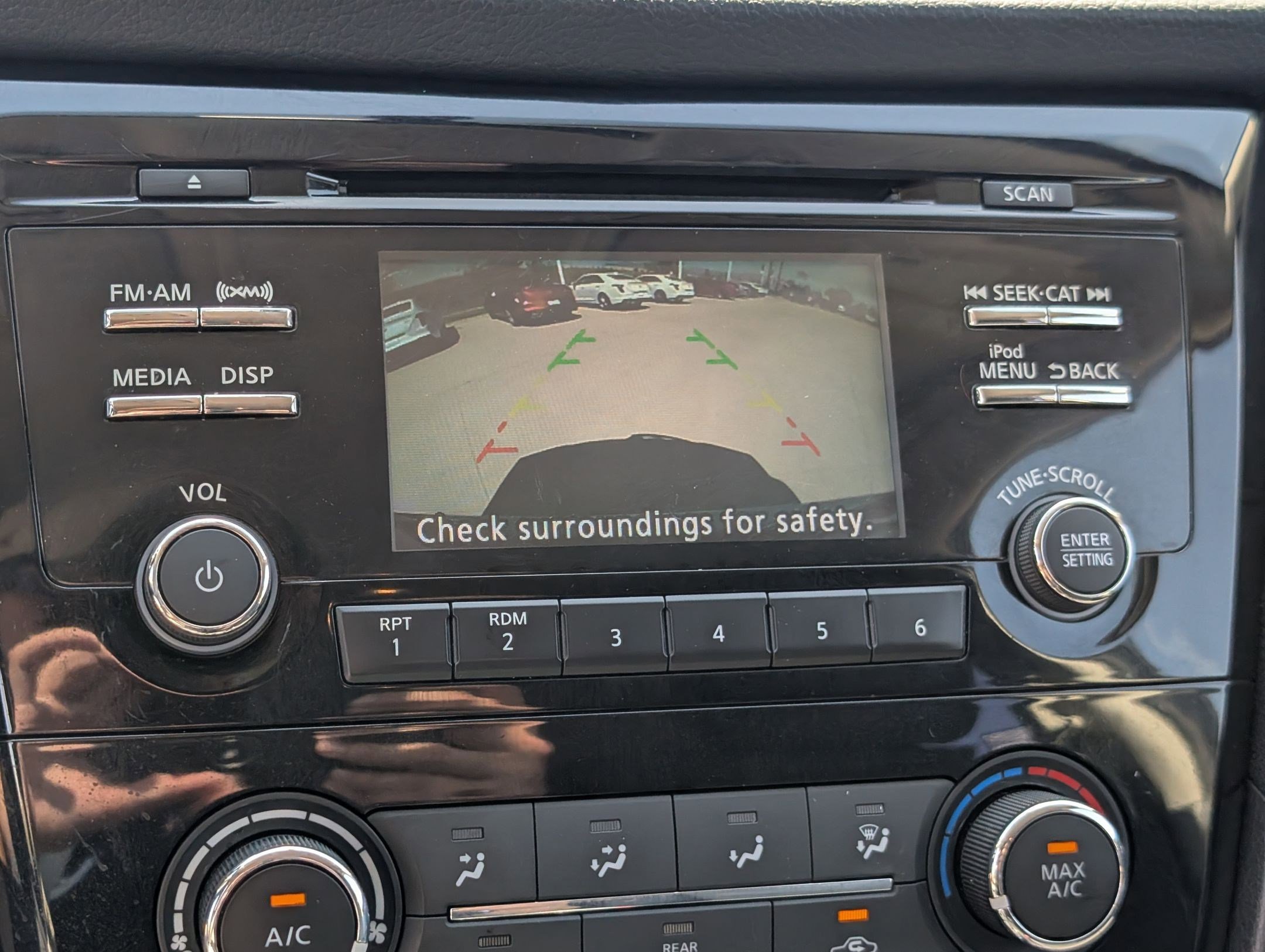Used 2017 Nissan Rogue S FWD image 19