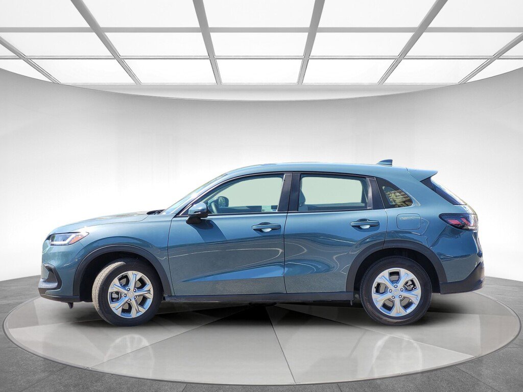 Certified 2023 Honda HR-V LX image 6