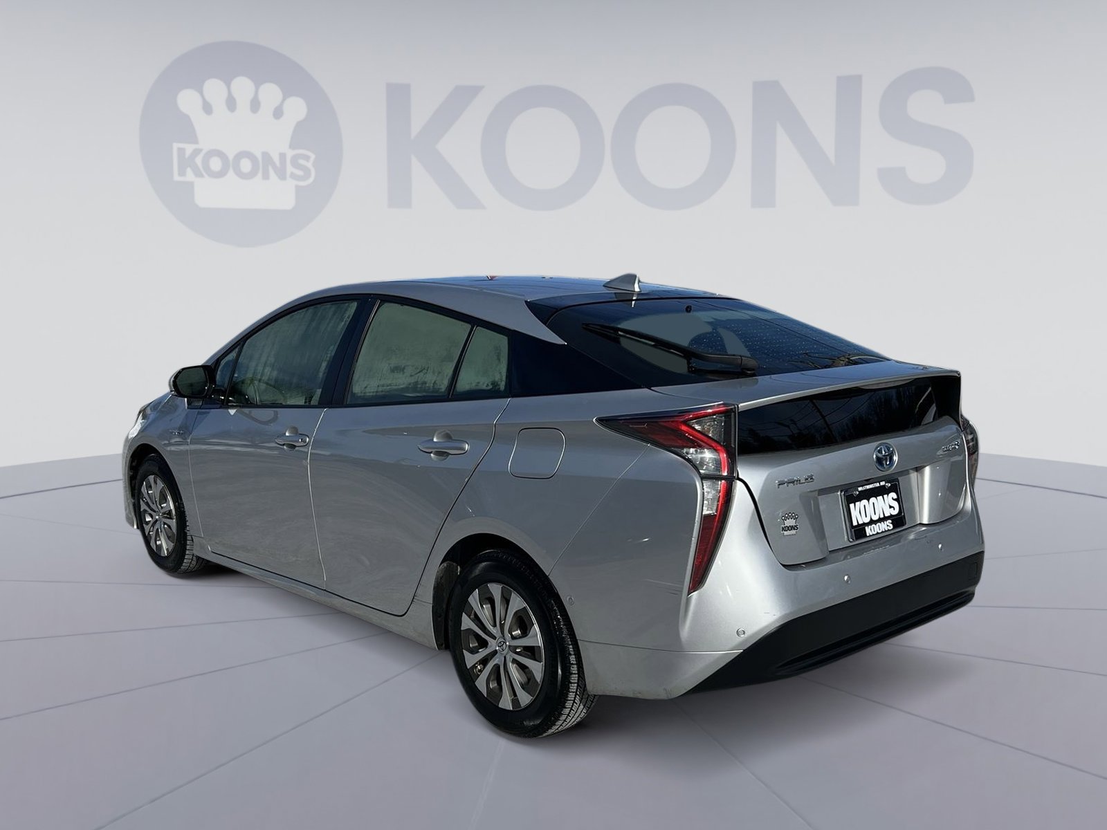 Used 2017 Toyota Prius Two image 4