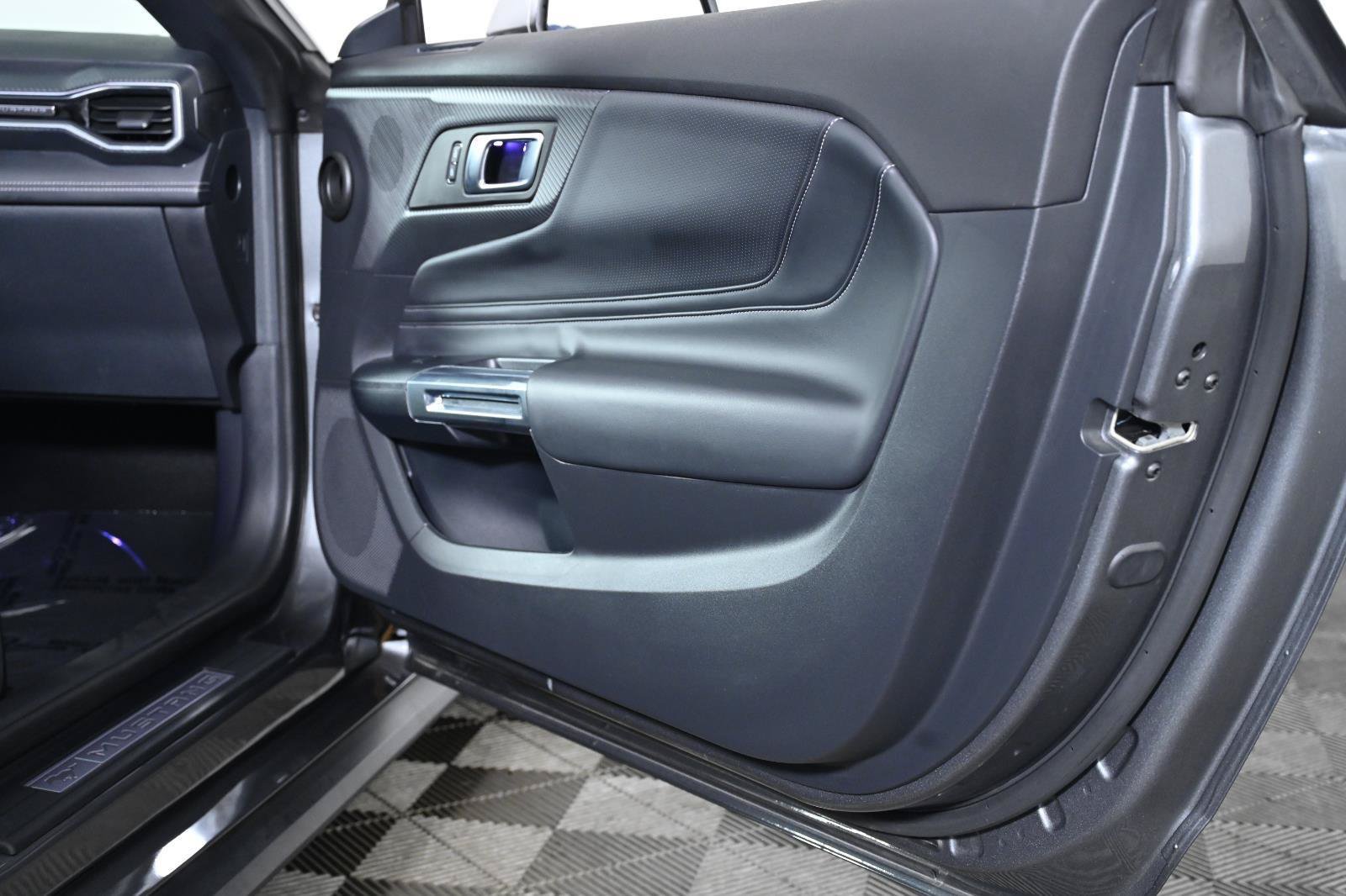 Used 2025 Ford Mustang Premium RWD image 39