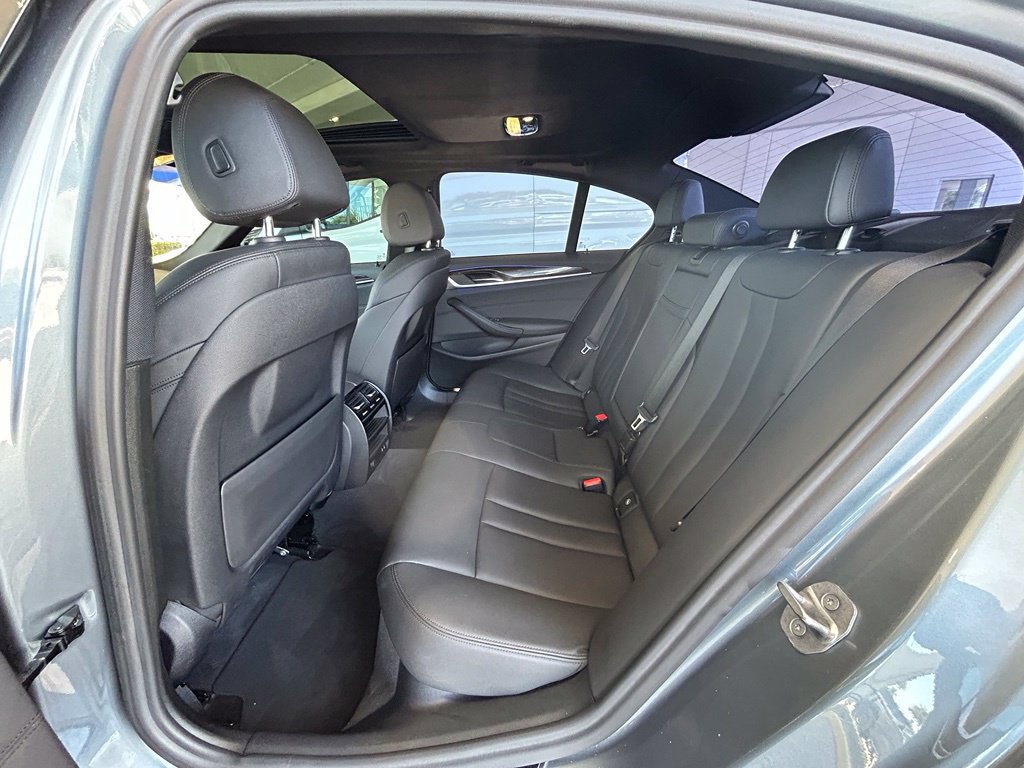 Used 2020 BMW 530i w/ Convenience Package RWD image 33