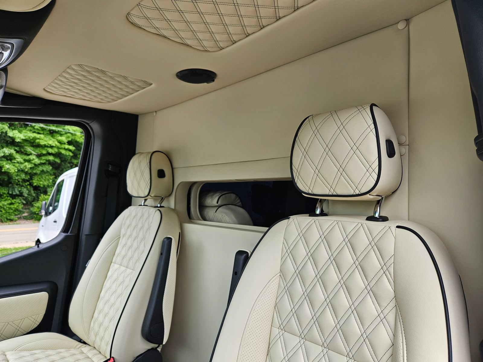 New 2024 Mercedes-Benz Sprinter 3500 image 19