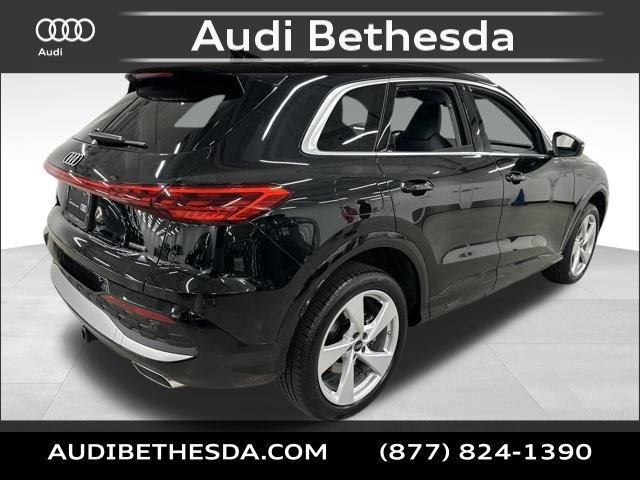 Certified 2025 Audi Q5 Premium AWD/4WD image 7