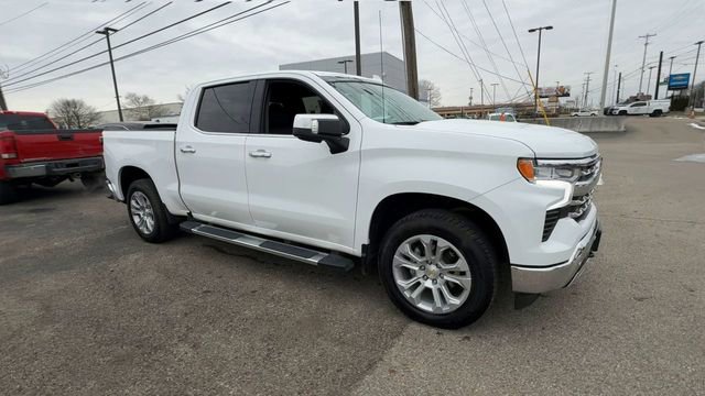 Used 2025 Chevrolet Silverado 1500 LTZ image 2