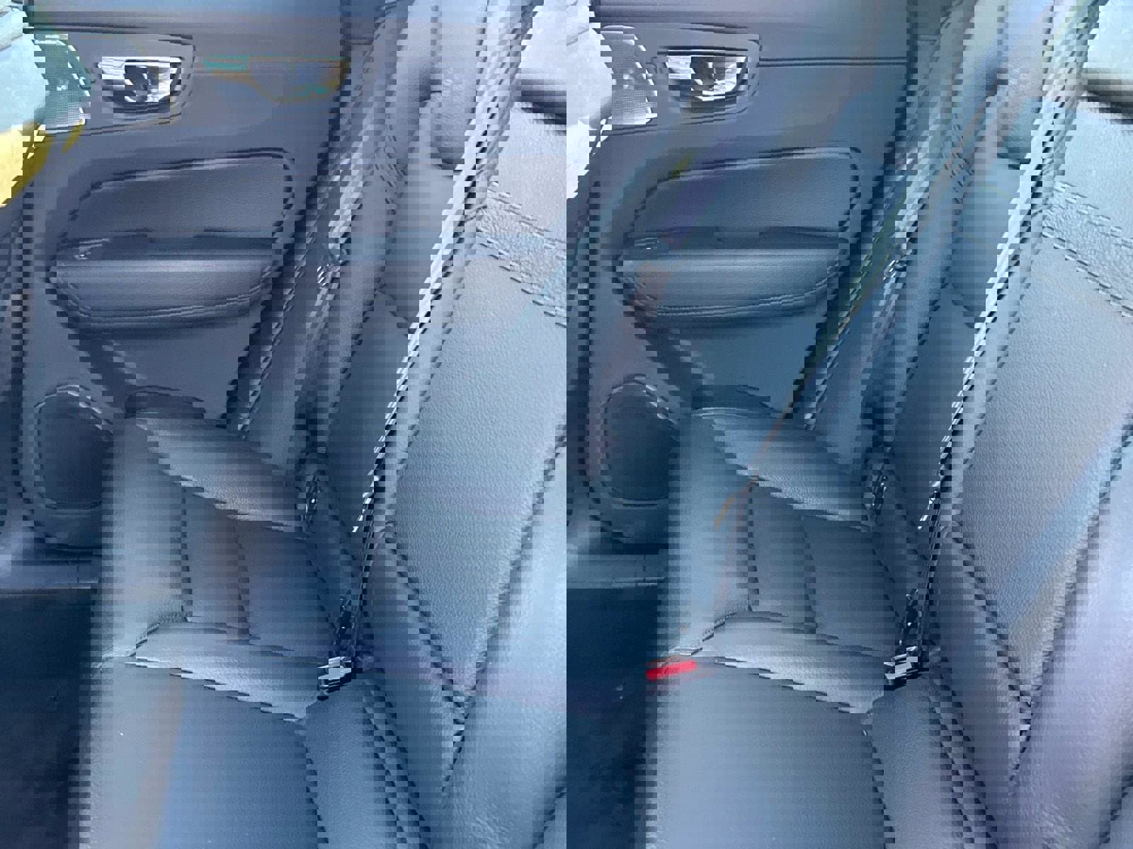 Used 2019 Volvo XC60 T6 Inscription image 13