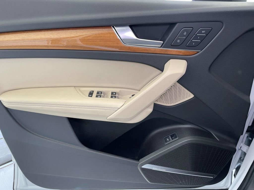 Certified 2023 Audi Q5 2.0T Premium Plus w/ Premium Plus Package image 34