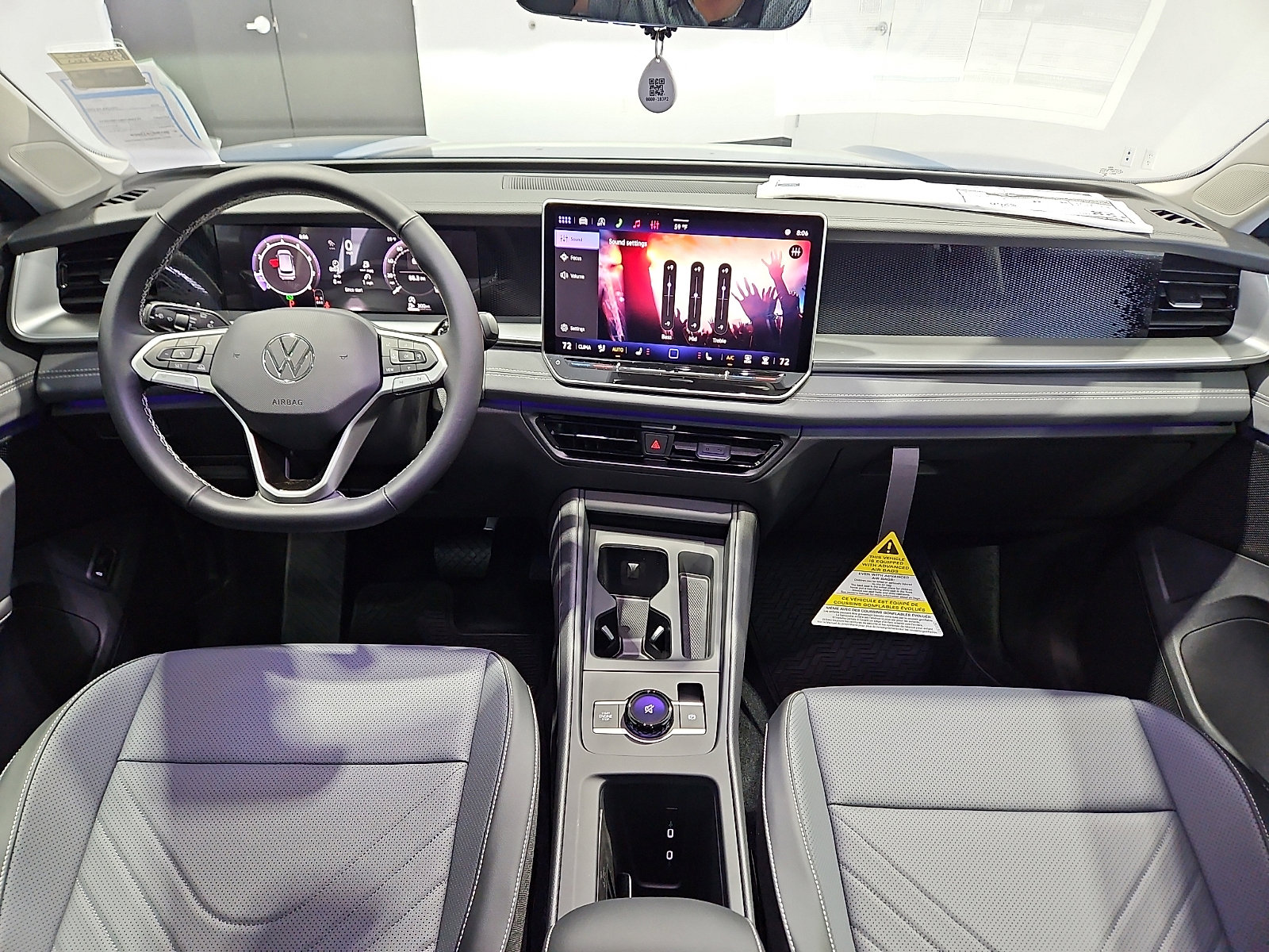 New 2026 Volkswagen Tiguan SE image 11