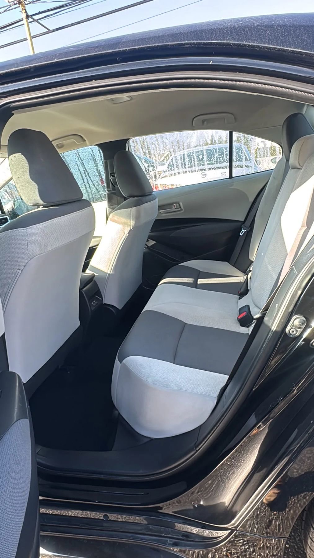 Used 2025 Toyota Corolla LE image 12