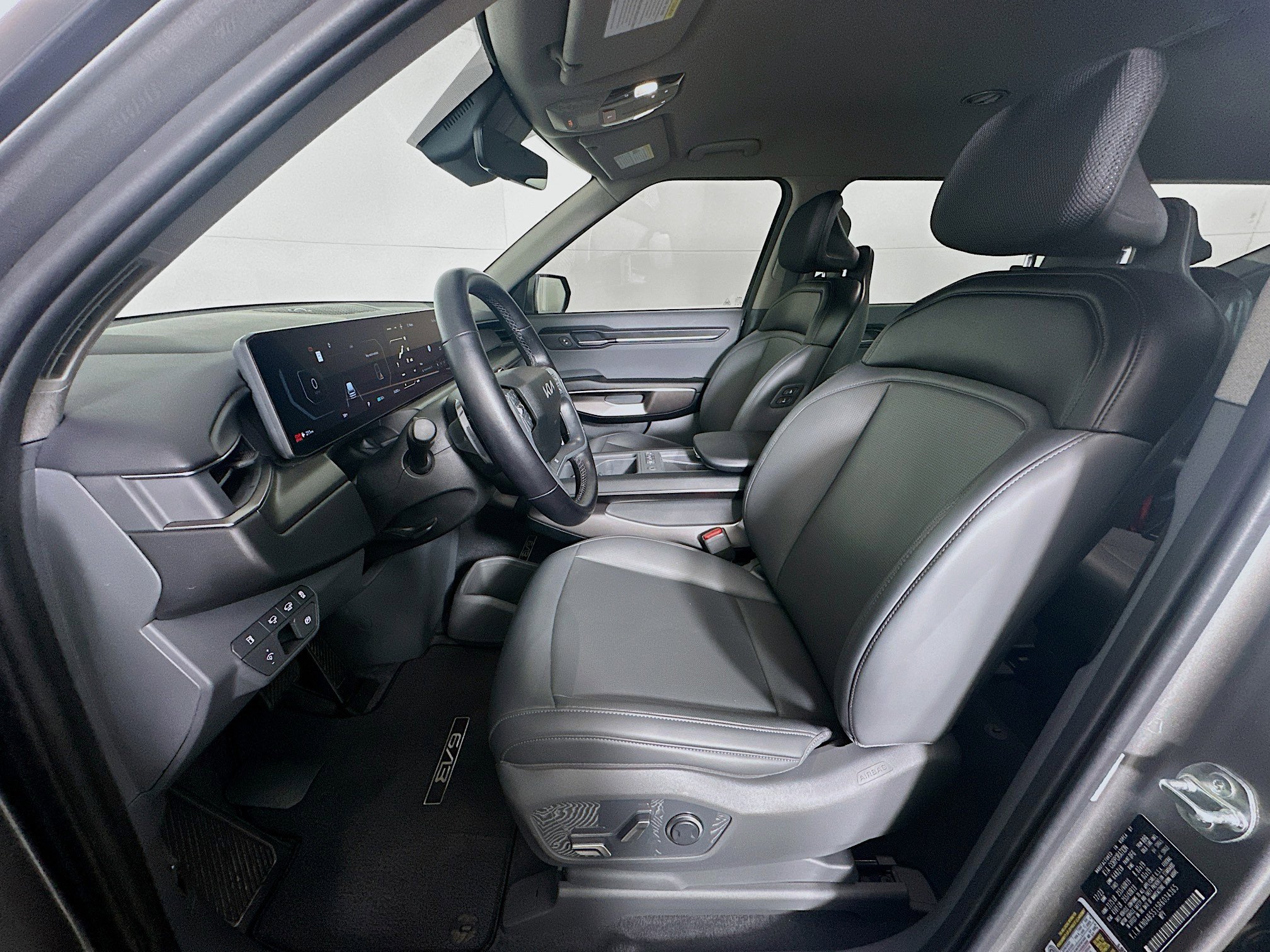 Used 2024 Kia EV9 Light Long Range image 13