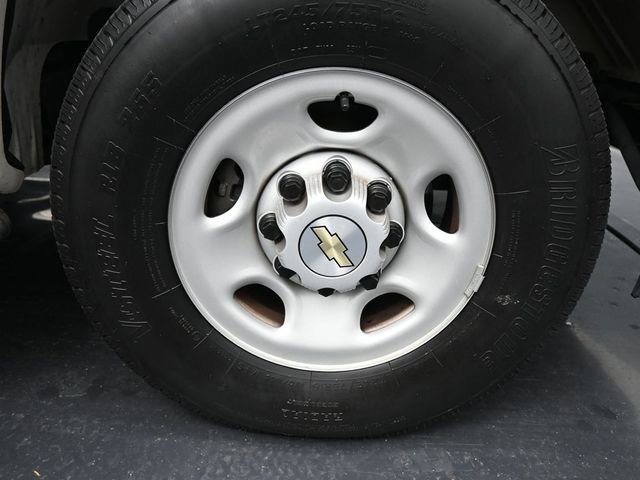 Used 2024 Chevrolet Express 2500 w/ Driver Convenience Package image 14