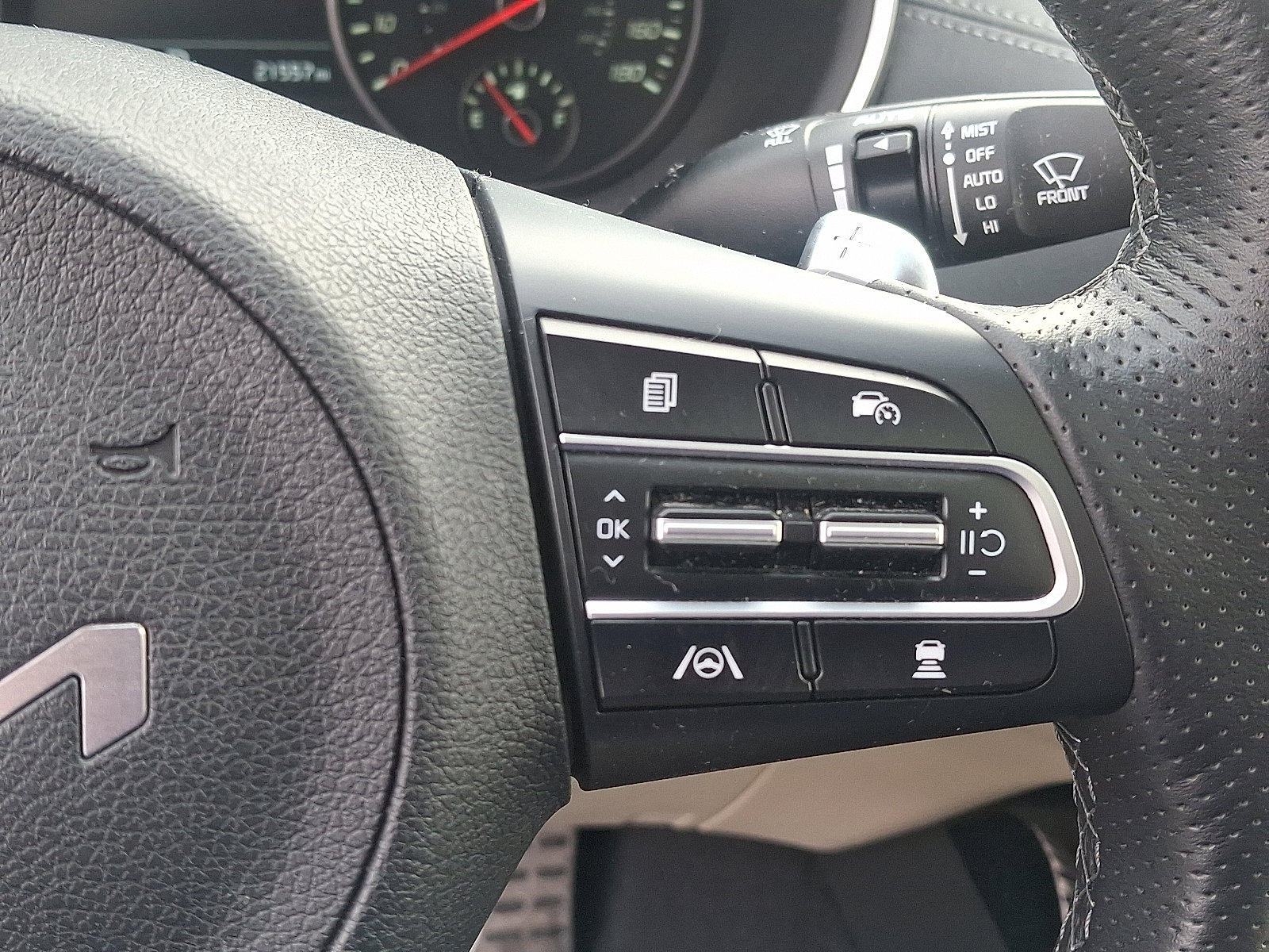 Used 2023 Kia Stinger GT2 image 23