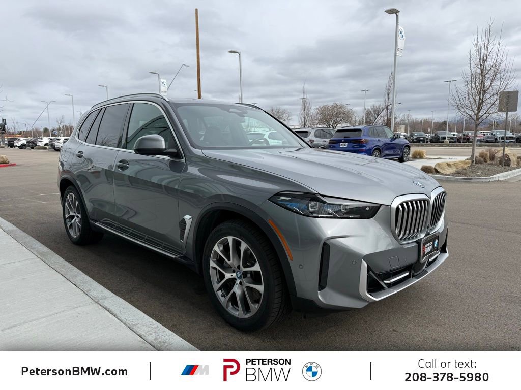 Used 2025 BMW X5 xDrive50e image 7