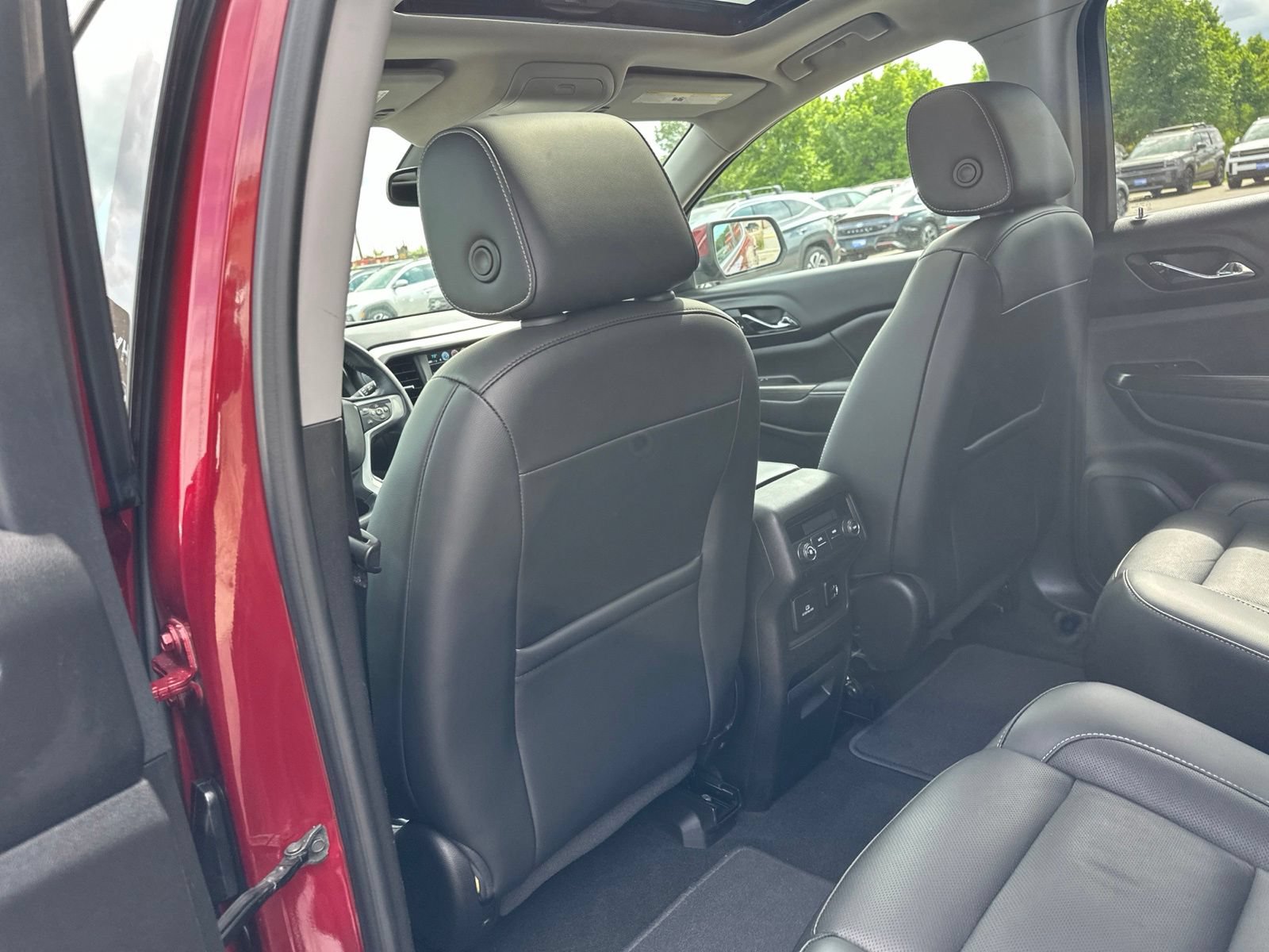 Used 2018 GMC Acadia SLT AWD/4WD image 21