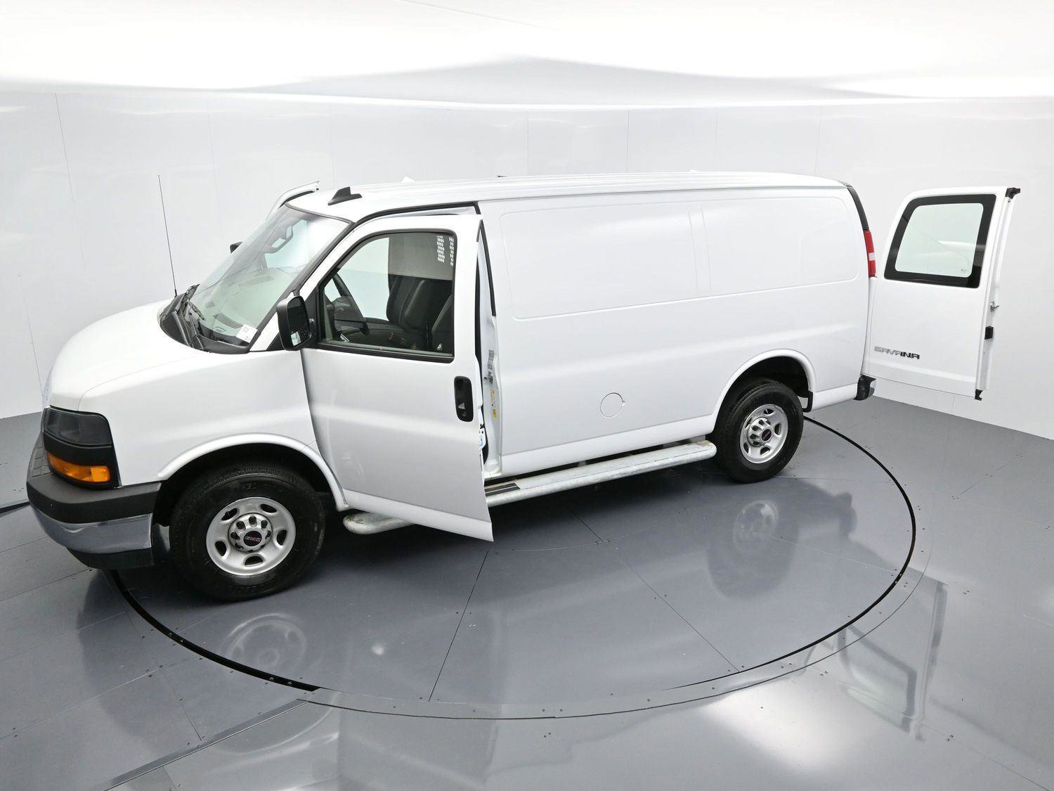 Used 2024 GMC Savana 2500 w/ Driver Convenience Package image 29