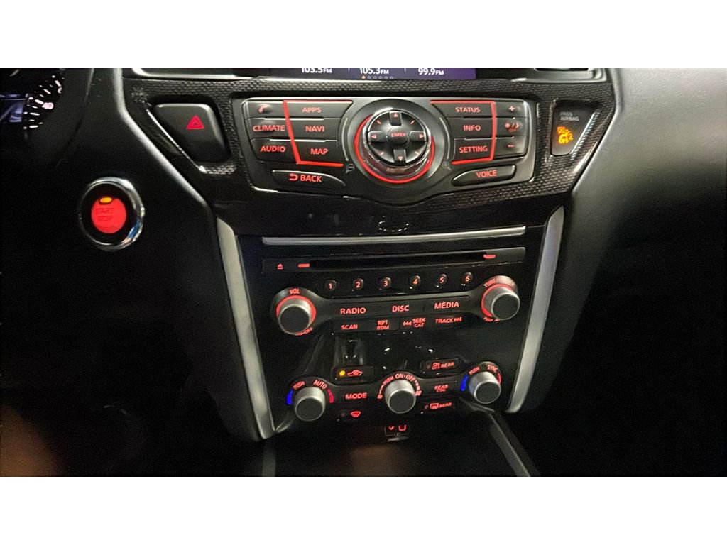 Used 2020 Nissan Pathfinder SV image 13