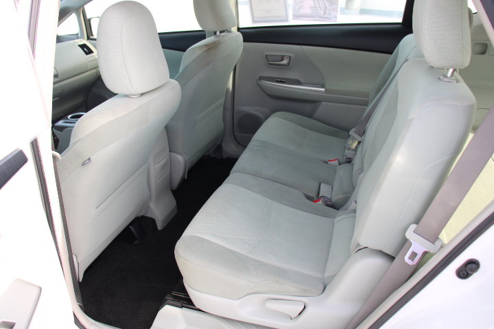 Used 2012 Toyota Prius V Three image 12
