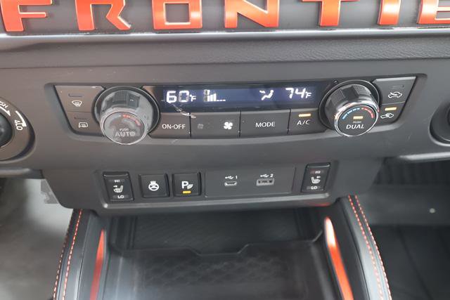 Used 2025 Nissan Frontier PRO-4X w/ Pro Convenience Package AWD/4WD image 18