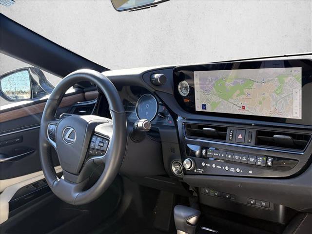 Used 2024 Lexus ES 300h w/ Premium Package image 27