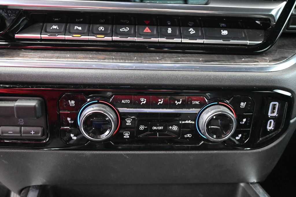 Used 2023 Chevrolet Silverado 1500 LTZ w/ Technology Package AWD/4WD image 23