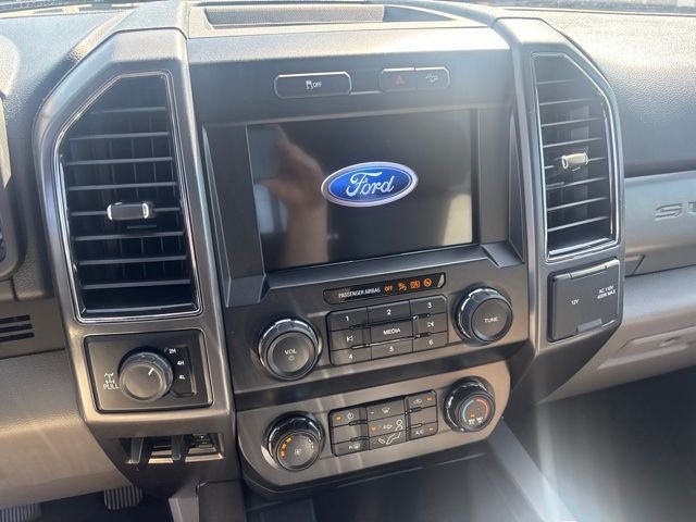 Used 2022 Ford F350 XLT w/ Black Appearance Package AWD/4WD image 23