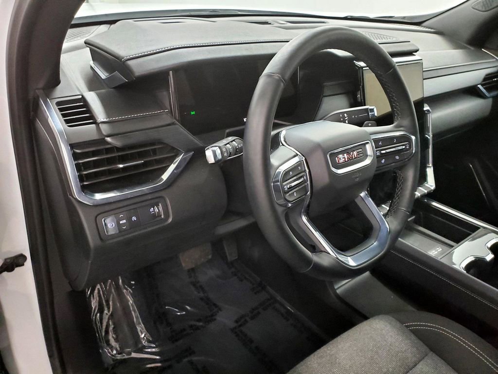 Used 2025 GMC Acadia Elevation image 10