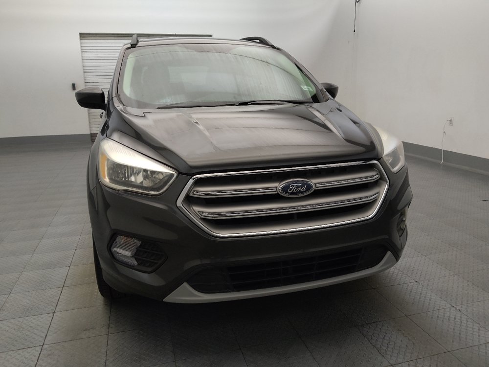 Used 2018 Ford Escape SE FWD image 14