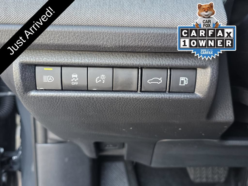 Used 2026 Toyota Camry LE FWD image 23