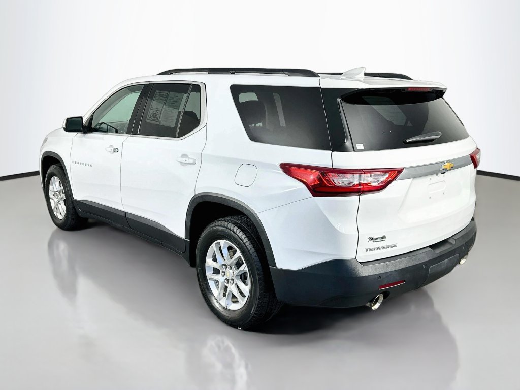 Used 2021 Chevrolet Traverse LT w/ LPO, Cargo Package FWD image 5