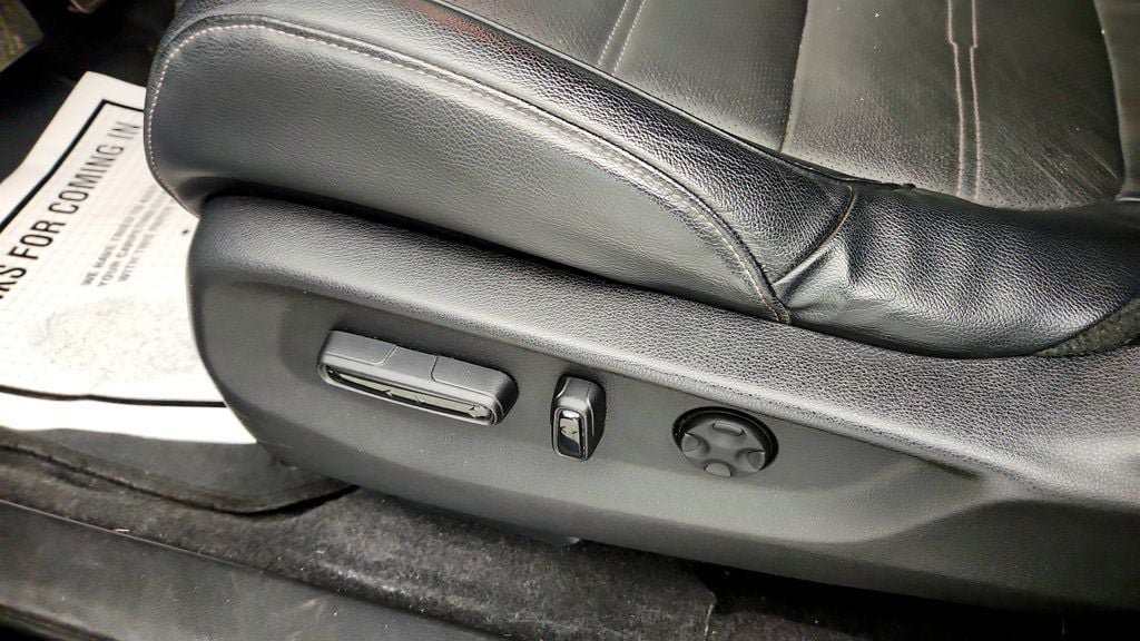 Used 2019 Honda CR-V EX-L image 12