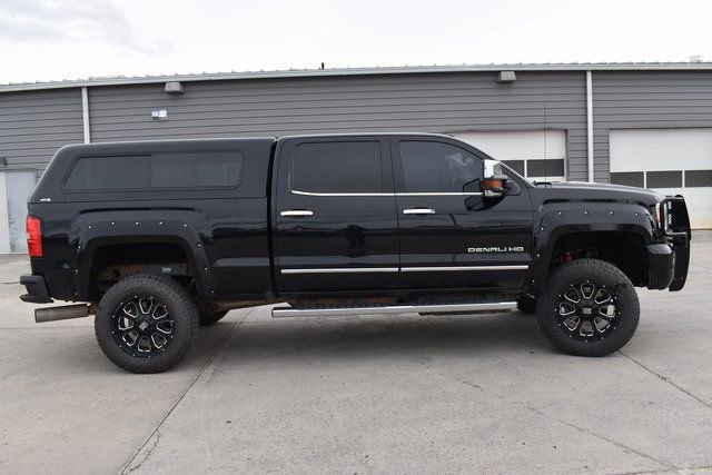 Used 2016 GMC Sierra 2500 Denali w/ Duramax Plus Package image 4
