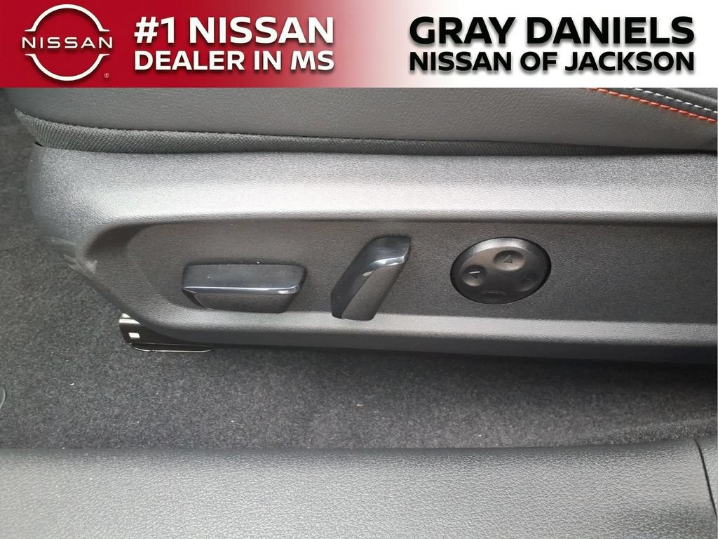 New 2026 Nissan Sentra SR w/ SR Premium Package FWD image 10
