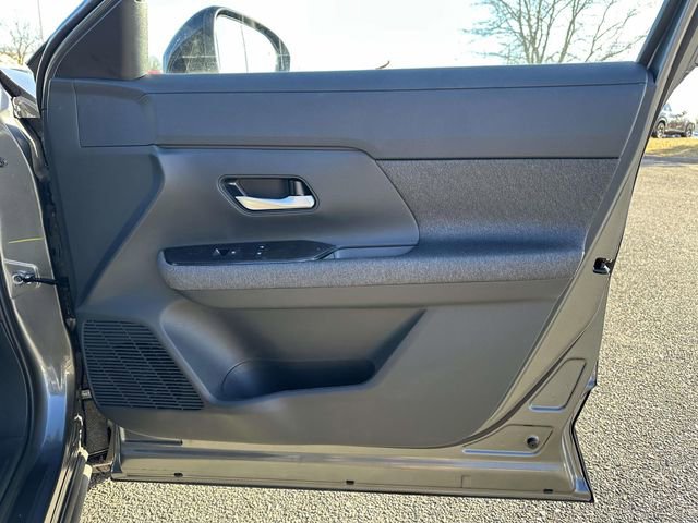 New 2026 Nissan Kicks SV w/ SV Premium Package image 8