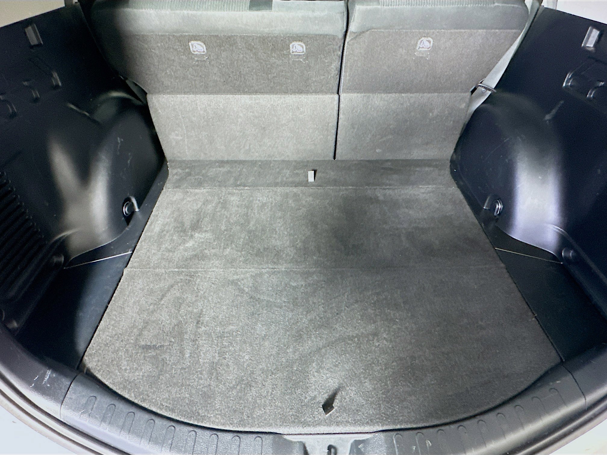 Used 2018 Toyota RAV4 LE image 26