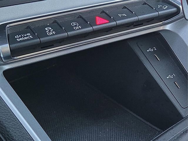 Used 2025 Audi Q3 2.0T Premium image 26