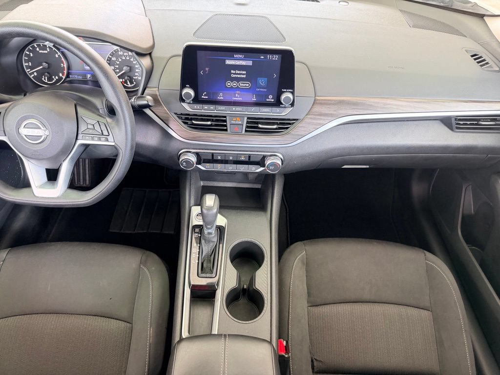 Used 2025 Nissan Altima 2.5 SV FWD image 17