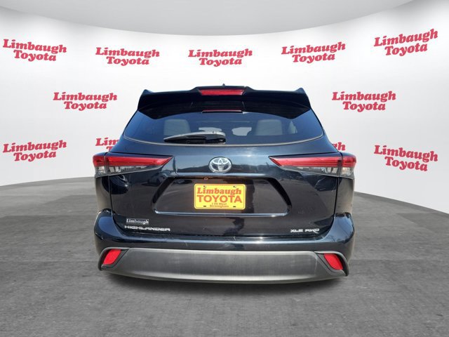 Used 2023 Toyota Highlander XLE image 31