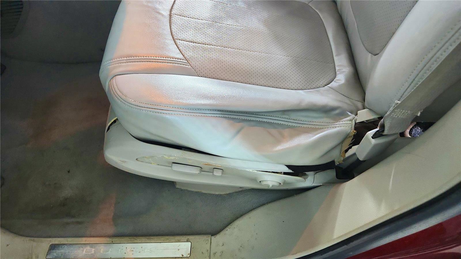 Used 2011 Buick Enclave CXL w/ Trailering Provision Package image 29