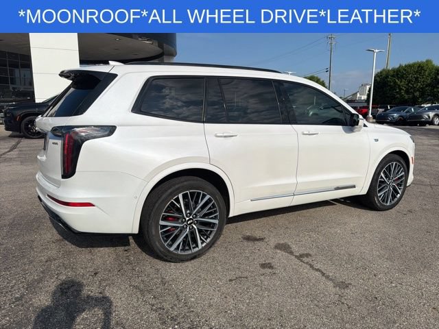 Used 2024 Cadillac XT6 Sport w/ Technology Package AWD/4WD image 12