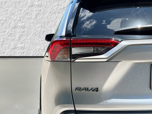 Used 2020 Toyota RAV4 Limited AWD/4WD image 10