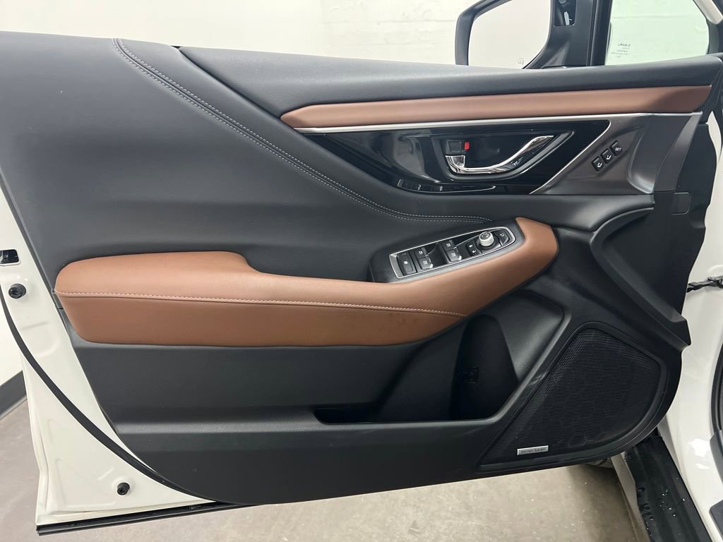 Used 2023 Subaru Outback Touring image 8